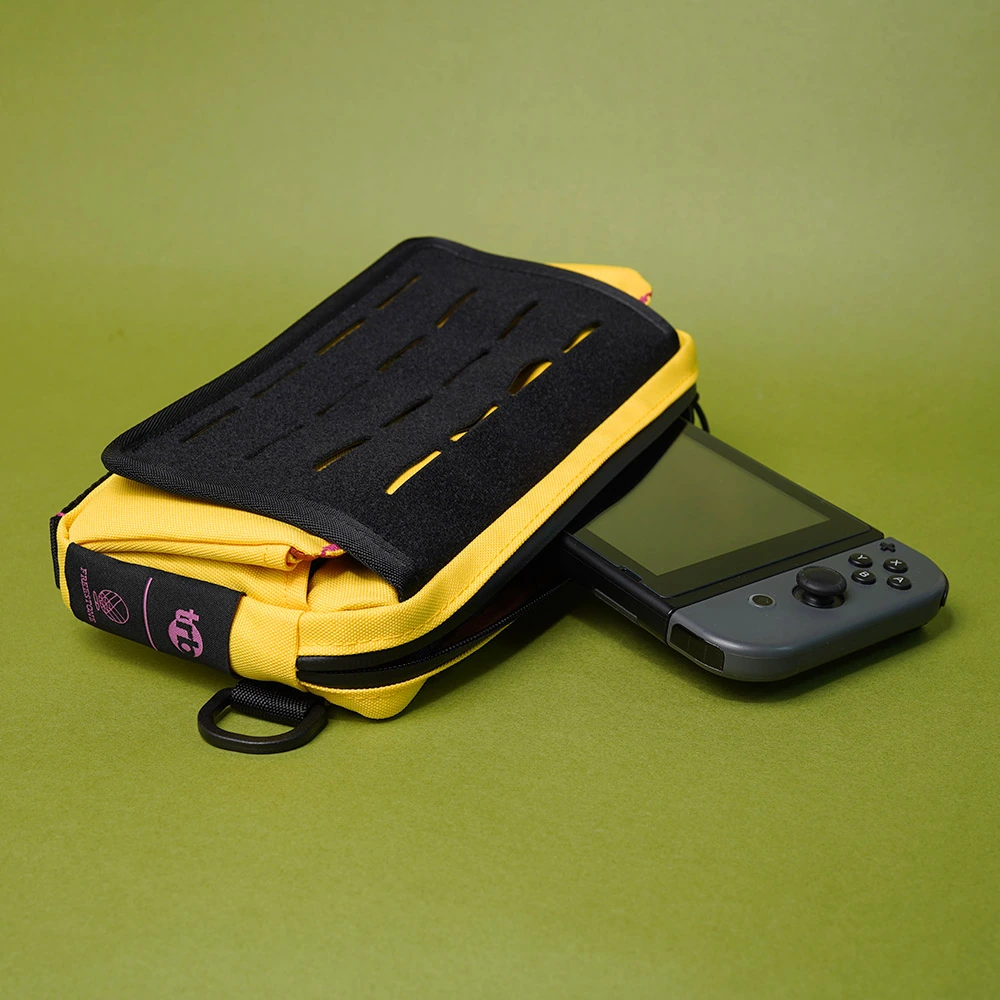 Tactical Fastpac 主袋與 Switch 比例